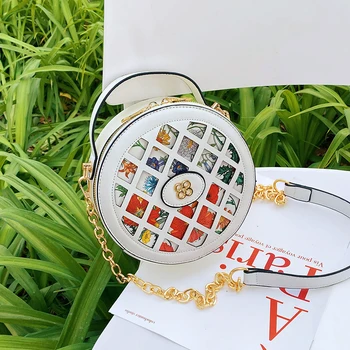 

Fansiman Brand Women's Handbags Round Women's Shoulder Bags Luxury Girls Cutout 2020 Summer Women Messenger Bag Ladies Handbag