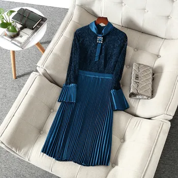 

Runway Fashion Spring Dress Women 2020 Designer Flare Sleeve Hollow Out Lace Patchwork Pleated Dress Party robe femme vestidos