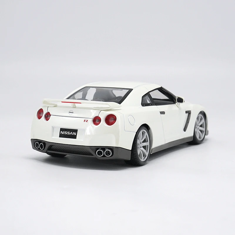 Изысканный подарок 1:18 Nissan GTR супер ЗАПУСК сплава модель имитация литья гоночной