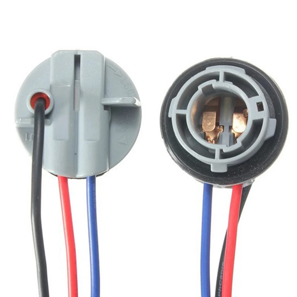 Двухконтактный цоколь в поворотники