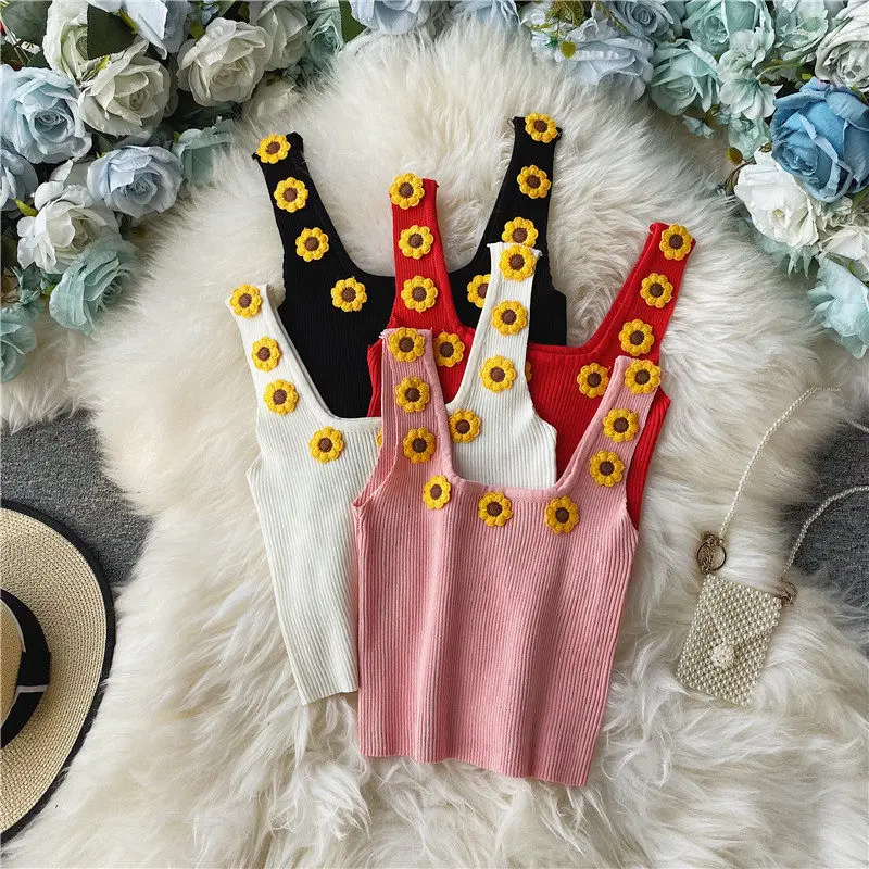 Топ женский трикотажный с цветочной вышивкой 4 цвета | Женская одежда