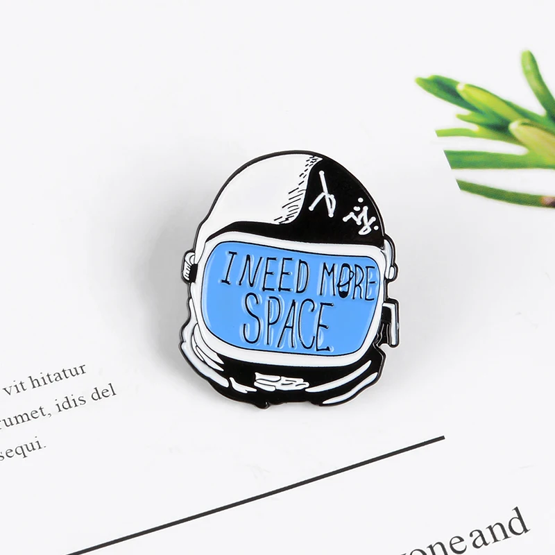 New Trend Space Helmet Dream Symbolic Freedom For Aerospace Workers Men's Accessories Boy's Enamel Lapel Pins Jewelry | Украшения и