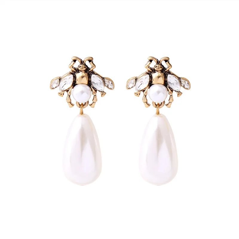 Female Personalized Christmas Cute Bee Earrings Fashion Jewellery Women Trendy Earrings Long Dangle Mens Stud Earrings For Women
