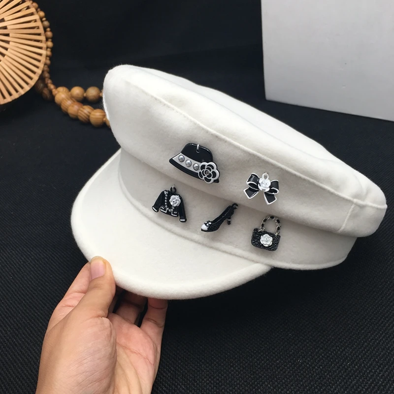 Новый маленький аромат Леди белая вязаная шапка берет шляпа Хепберн Новая мода