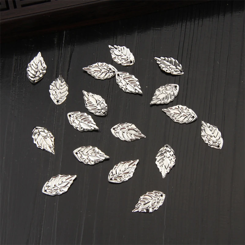 Рисунок 3 - маленькие железные пуговицы в форме