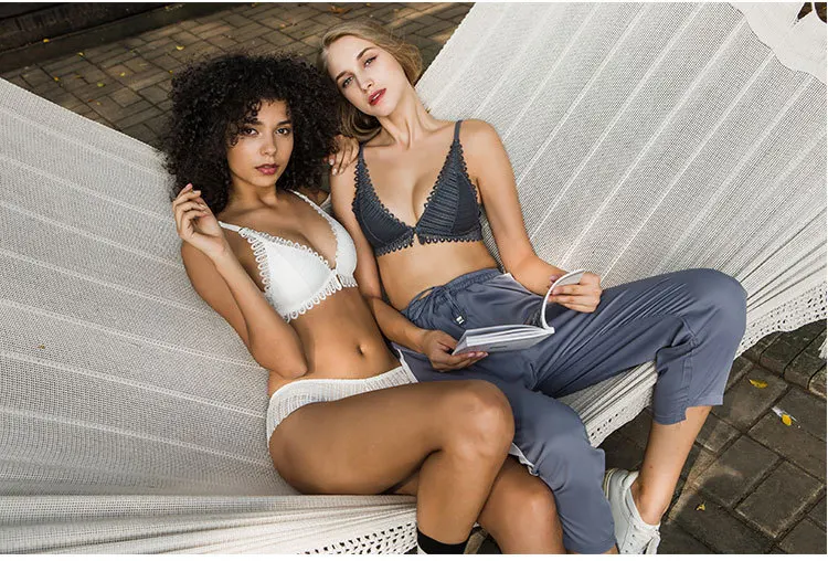 10439300861_573886028