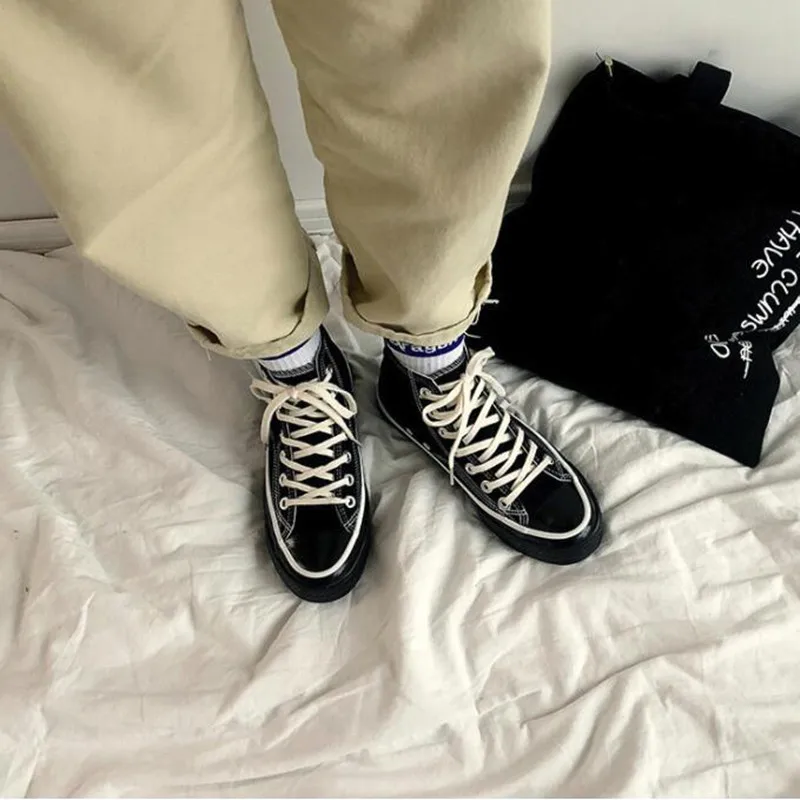 

Classic fashion men's and women's canvas shoes Flat bottom non slip round head casual shoes 35-44 Large size