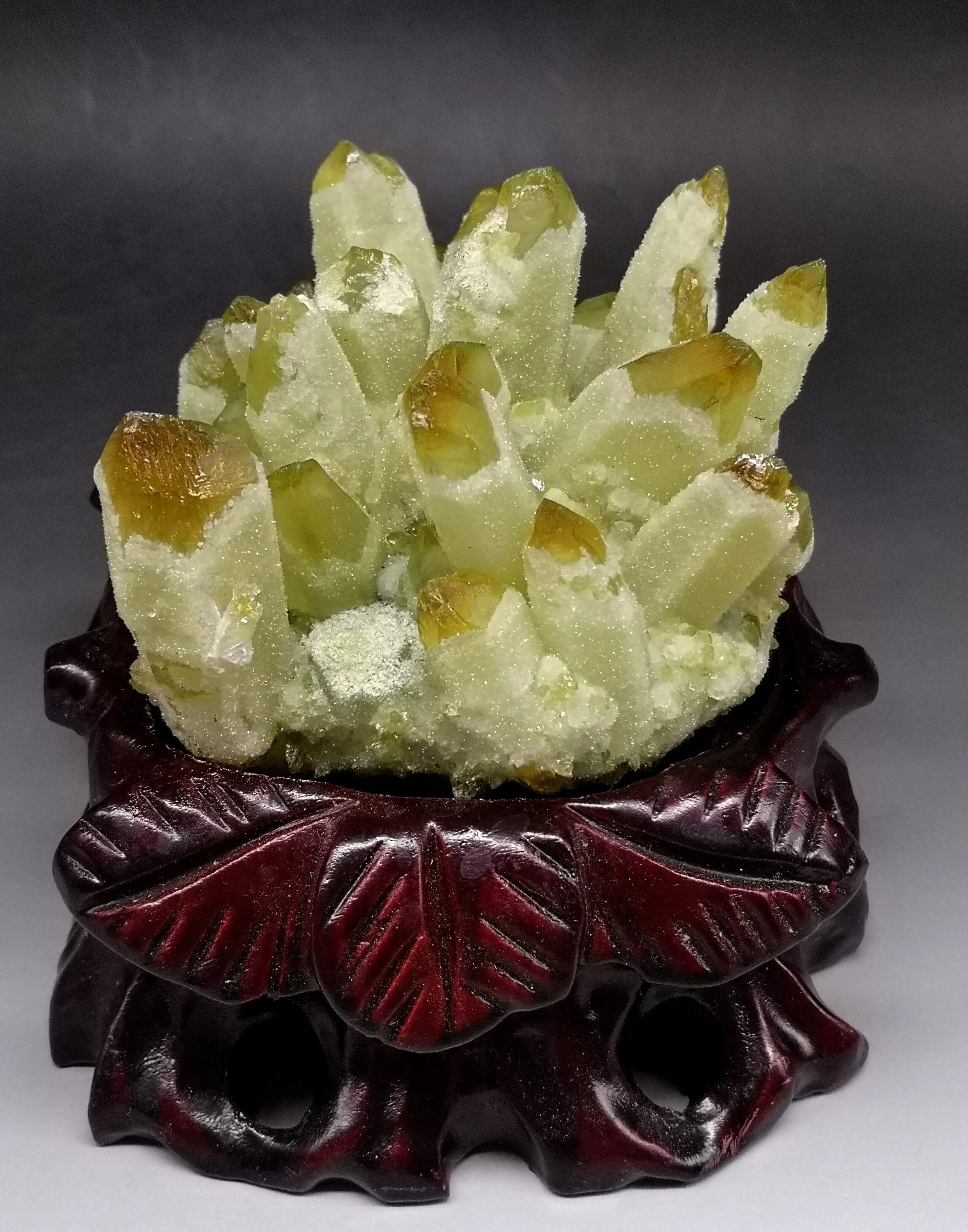 

813g Natural yellow Ghost Phantom Quartz Crystal Cluster Crystals and stones Healing Specimen Decoration Free gift wooden base