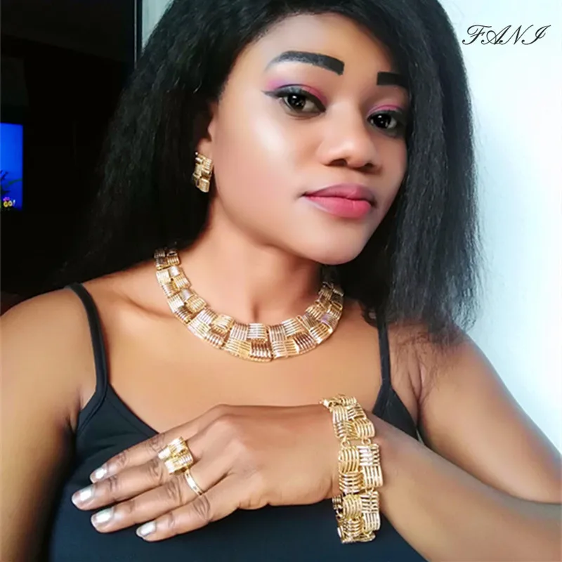 Fani Дубай золотые дизайнерские ювелирные наборы нигерийский Свадебный женский