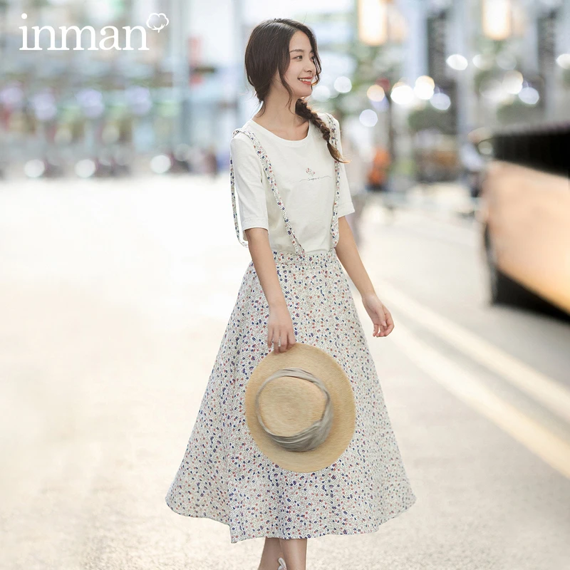 

INMAN 2020 Spring New Arriavl Pure And Fresh Printed T-shirt Cute Sweet Shivering Suspender Two-piece Suit