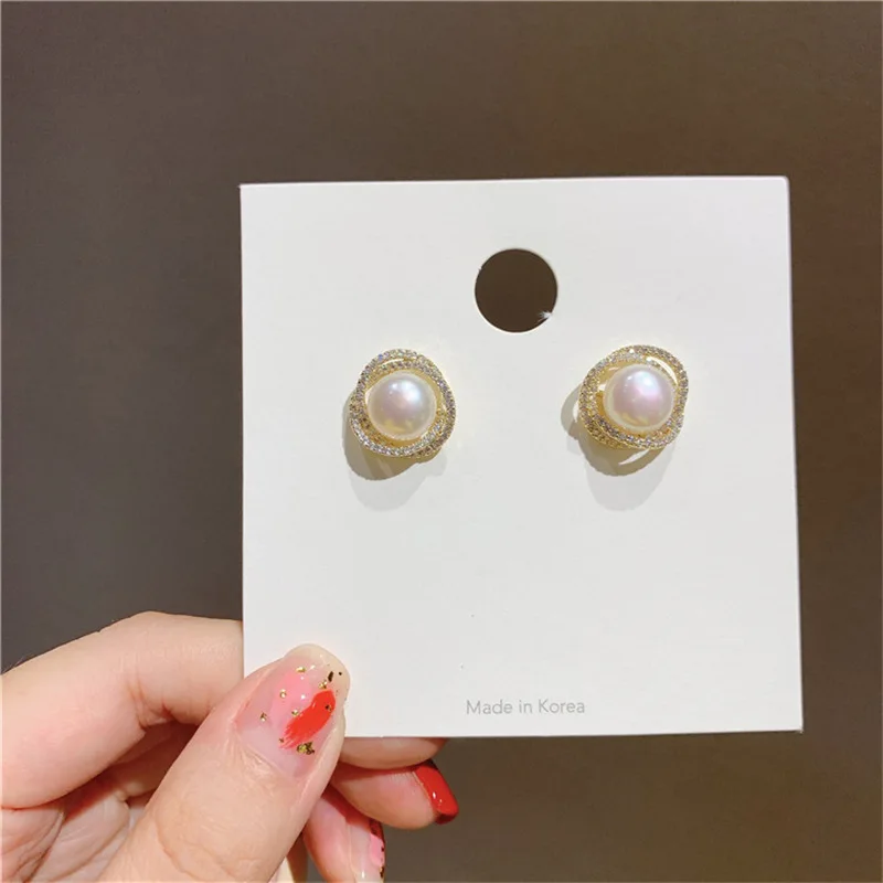 2020 Trendy Unusual Geometric Whirlpool Shape Pearl Clip on Earrings for Woman Non Pierced Exquisite Fashion Jewelry Party