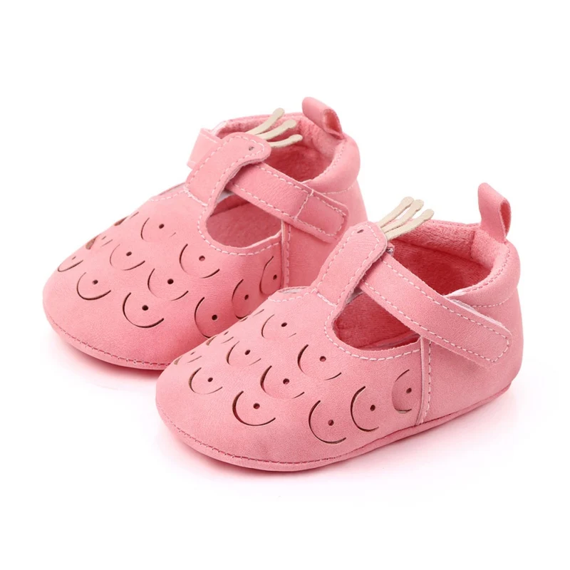 Обувь из хлопчатобумажной ткани для новорожденных девочек; сезон осень; милая однотонная обувь принцессы на нескользящей мягкой подошве с рисунком павлина; Новинка - Цвет: Розовый