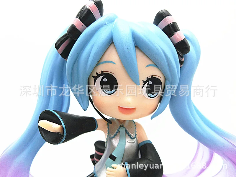 

Hatsune Miku with Big Eye Cute Snow Hatsune Garage Kit Model Cake Decoration Prize Figure Doll Ornaments Gift Boxed