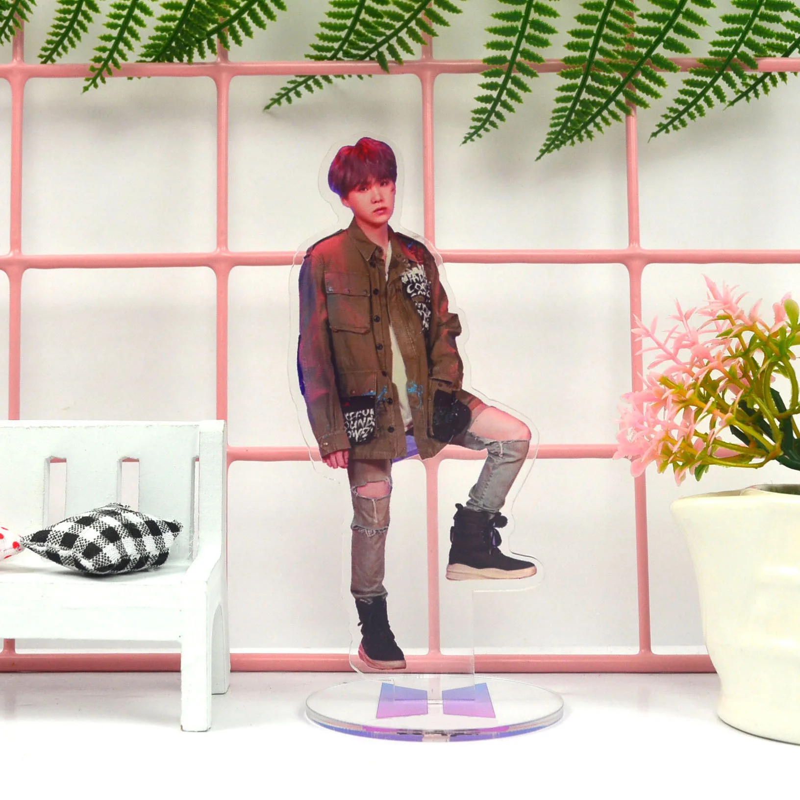 SUGA Kpop bangtan мальчики акриловые стенд картина на столе стоящая фотография Kpop bangtan мальчики Новые поступления - Цвет: SUGA