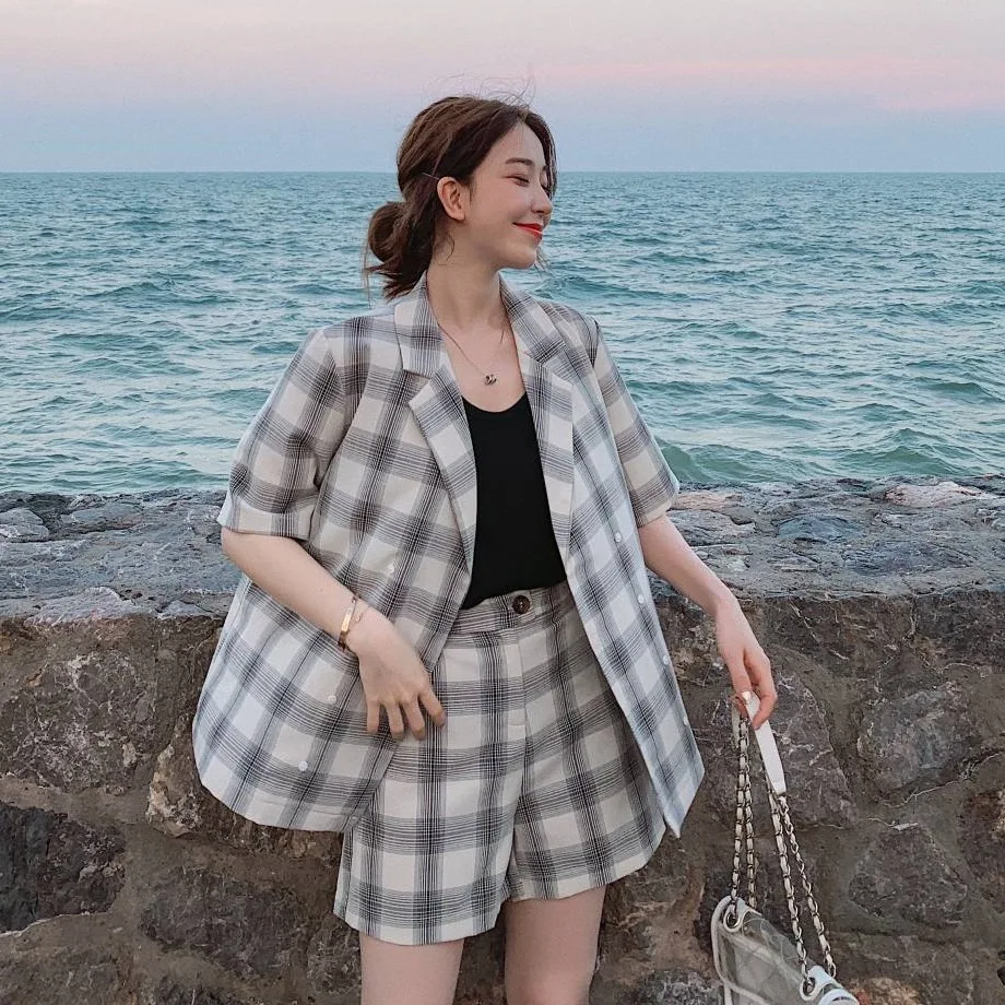 

Photo Shoot CHIC Online Celebrity Small Suit Plaid Half-sleeve Shirt Ol Loose-Fit Double Breasted Coat Wide-Leg Shorts WOMEN'S S