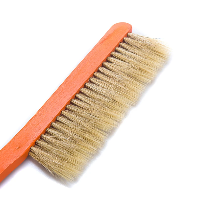 A variety of bee sweeps Beekeeping tools bee sweeper brush drives away bees and cleans beehives for beekeeper hive tools
