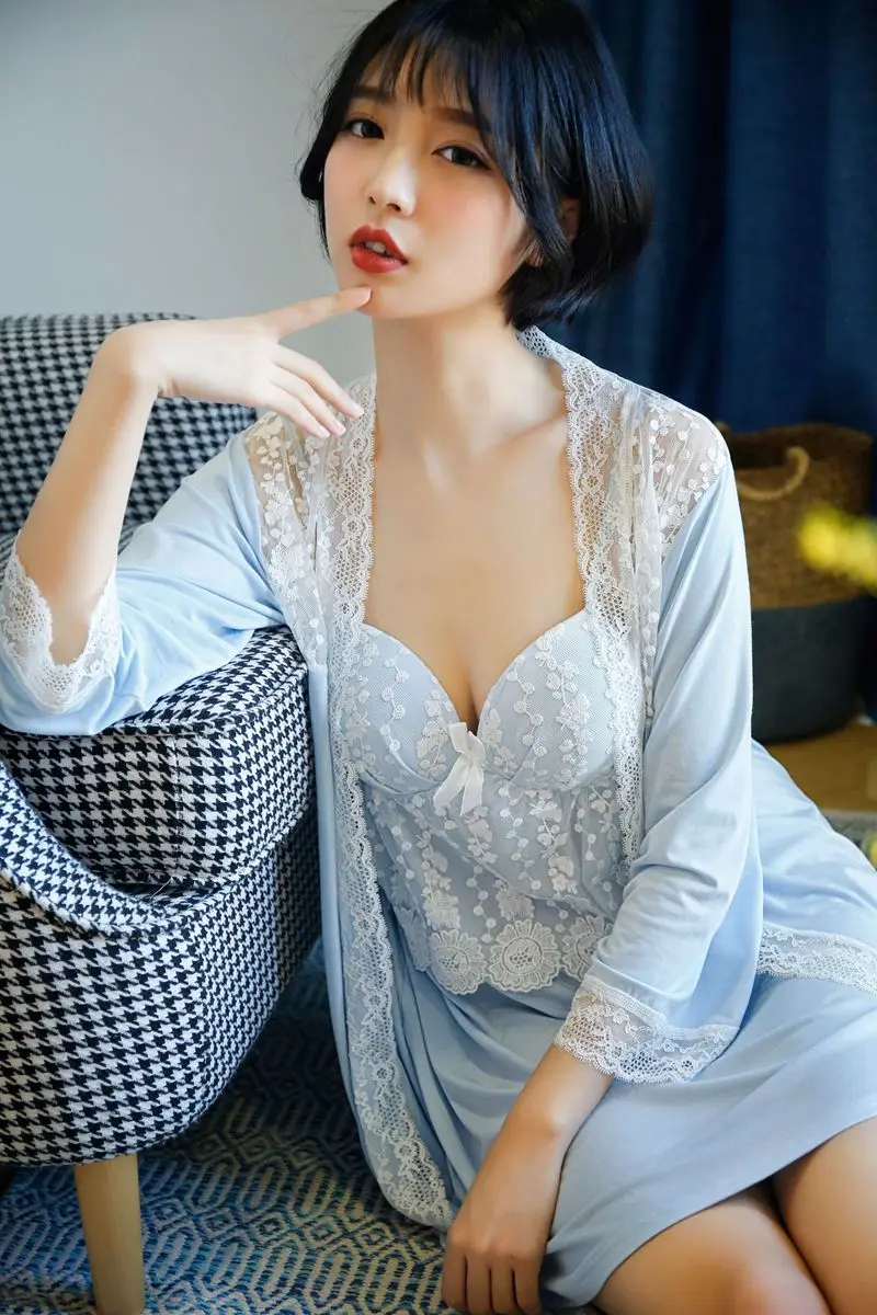 3902069516_1411689563