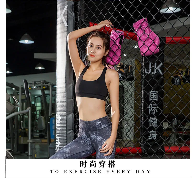 The new cross-back sports vest belt sexy shock-proof air gathering non-steel ring bra vest