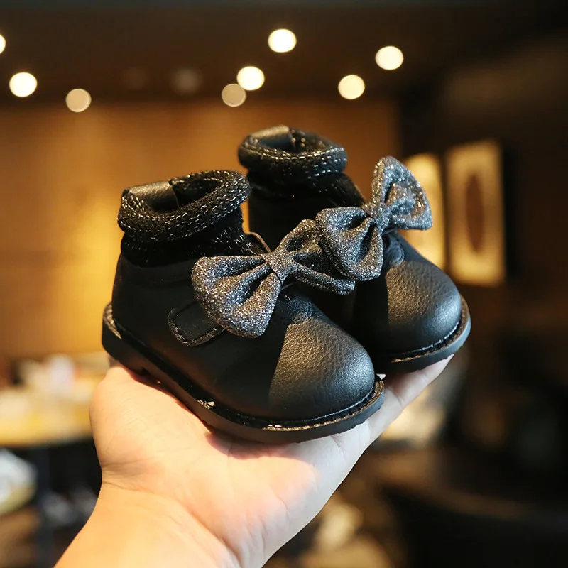Ботинки из микрофибры для девочек; модные носки с бантом для малышей; зимняя обувь на молнии для малышей; обувь для малышей; Новинка; высокое качество - Цвет: Черный