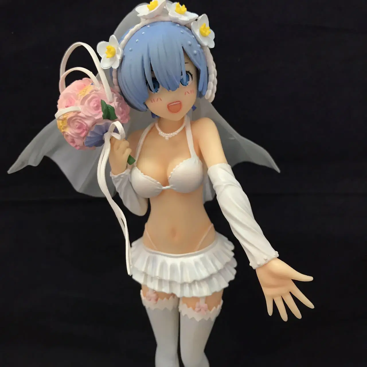 

Cheng yuan Anime Garage Kit from Scratch a Different World Life Wedding Dress Version REM Wedding Dress REM