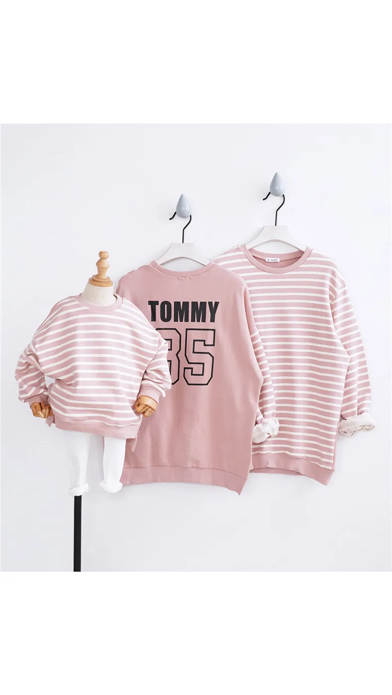 

T-shirt Parent-Child Cartoon Printed Pattern Pure Plain T-shirt Lovely Leisure Basic T-shirt Summer Interesting Shirt Parent-Chi