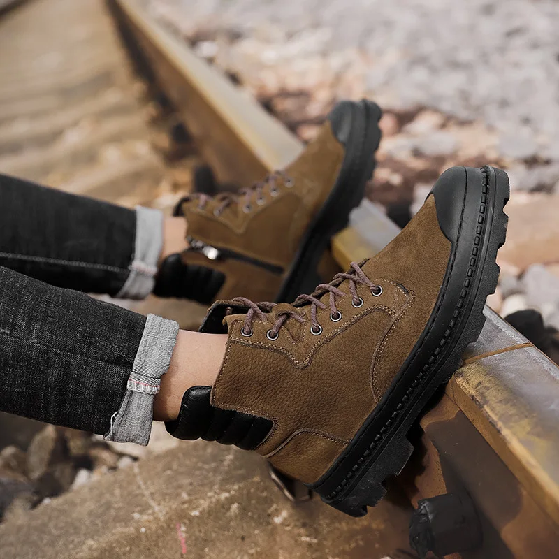 

Autumn & Winter Full-grain Leather Martin Shoes Worker Boot Men's Mid-top Men's Boot Fashion Black And White with Pattern Desert