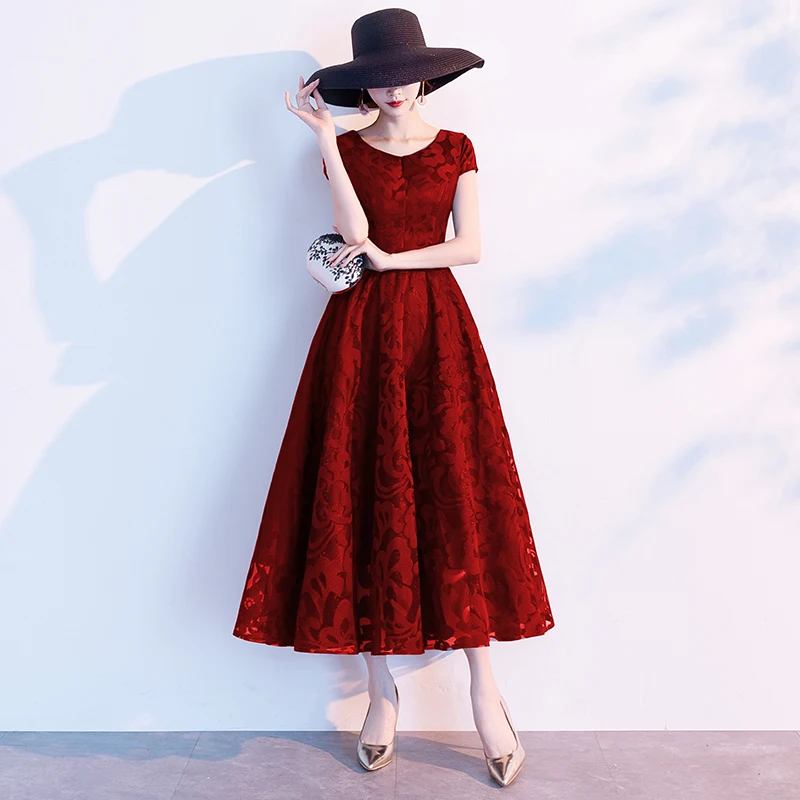 Short Sleeve Black simple Lace Elegant Cocktail Gowns back zipper Cocktail Dress