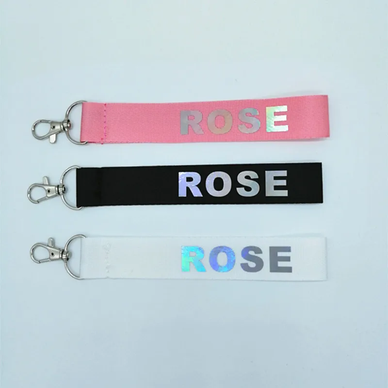 Free shipping Kpop Blackpink Album LISA ROSE JENNIE Nylon KeyChain Discoloration Laser Name Key Chain Women Bag Jewelry B099