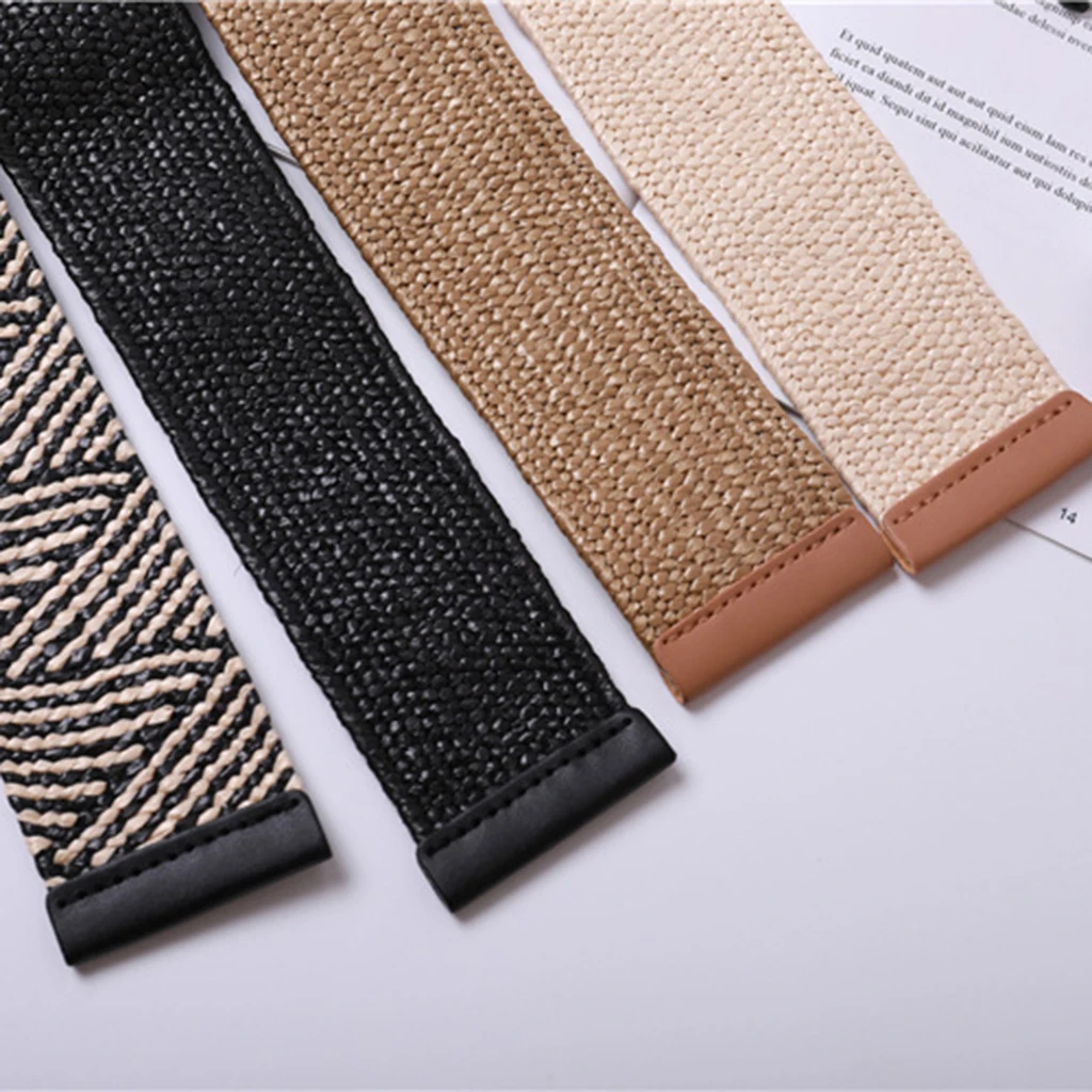 Women Braided Straw Waistband Cinch Belt with Round Wooden Buckle