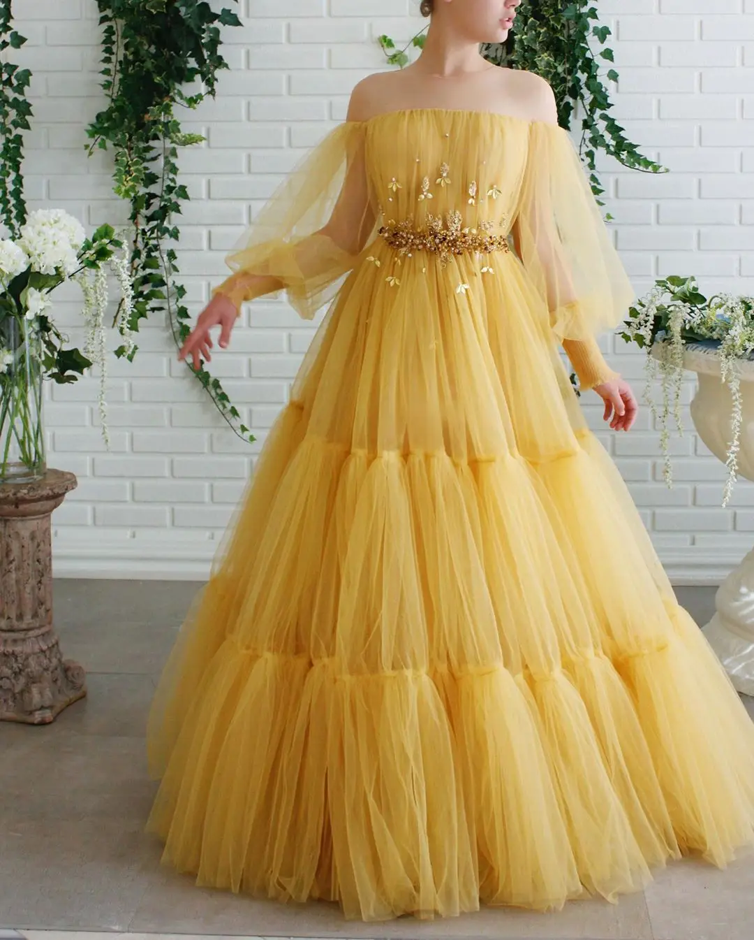 Sexy Puffy Long Sleeve Arabic Dubai Yellow Evening Dresses 2020 Cheap Beaded Ruffle Long Formal