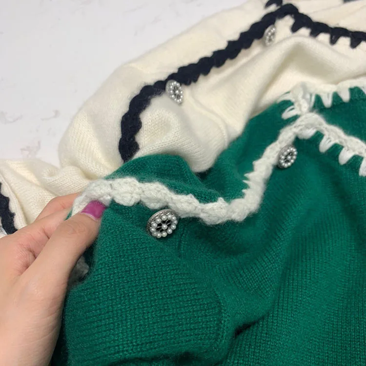 Осень новинка зимы Для женщин Fashiont элегантный воротник ручной работы с цветочным узором кашемировый свитер два Цвет сине-белые