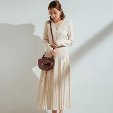 Онлайн знаменитостей Джерси платье женское платье средней длины выше колена осень и зима базовый свитер платье Элегантное плиссированное платье