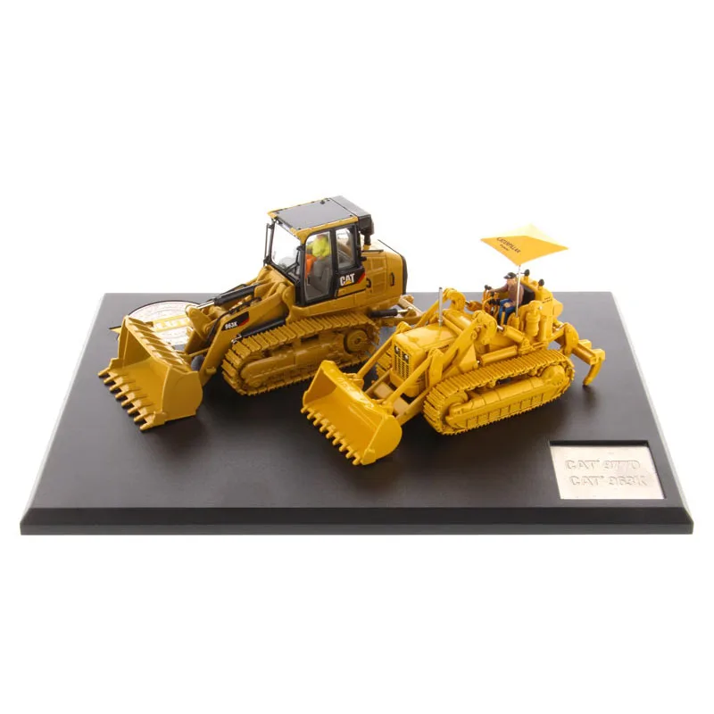DM85559 1:50 Cat 977D Traxcavator (Circa 1955-1960) and Caterpillar 963K Track Loader (Current) toy | Игрушки и хобби