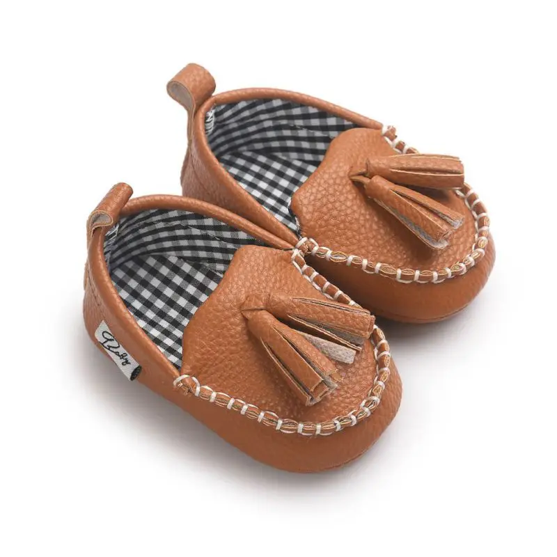 Обувь для новорожденных мальчиков и девочек детские мокасины для младенцев из кожи ПУ Детские ботиночки для кроватки - Цвет: Серебристый