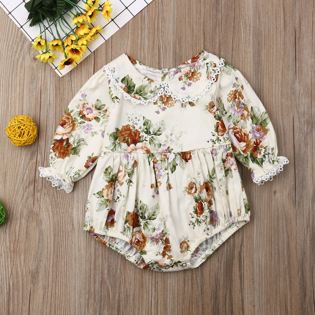 Коллекция года, весенне-осенняя одежда для малышей Детский комбинезон с цветочным рисунком для маленьких девочек одинаковые хлопковые наряды для сестер одежда с карманом «Питер Пэн»