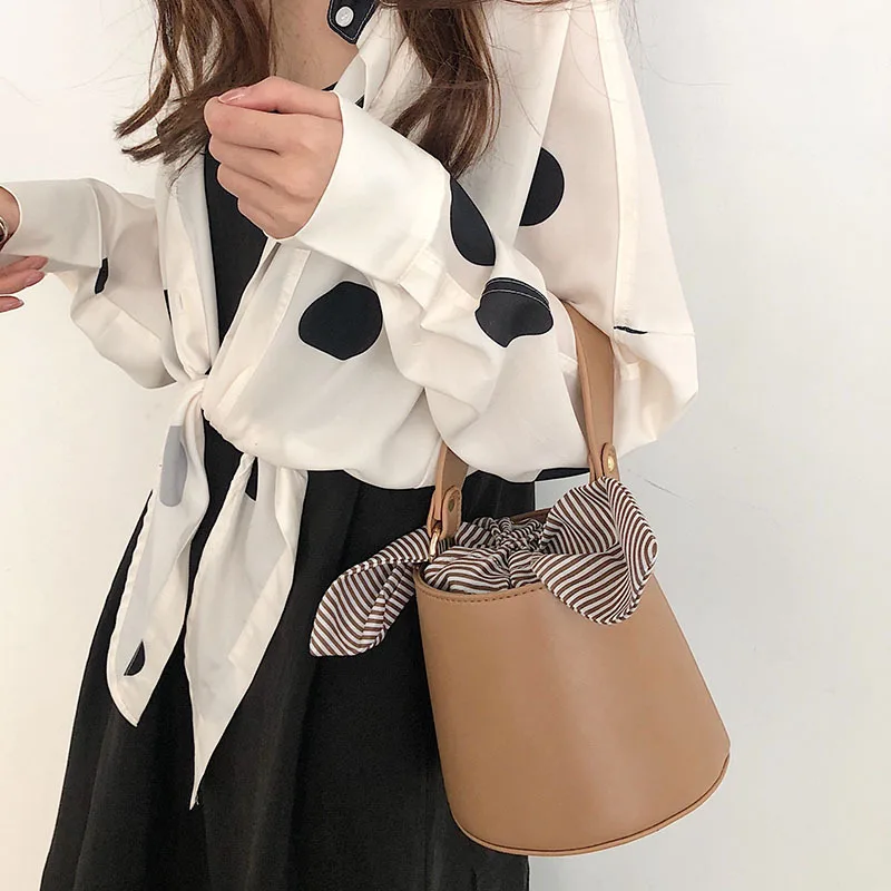 

Bag Female New Simple Portable Women's Small Bag Shoulder Messenger Bag Retro Bucket Bag