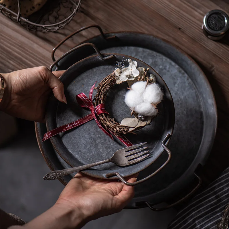 KuBac HoMmi Европейская ретро металлическая пластина с ручками ручной работы круглая кованая винтажная поднос для Хранения Хлеба украшение дома