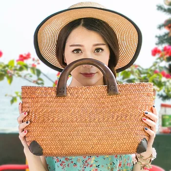 

New Seaweed Woven Bags Hand-Woven Bag European American Style Tourism Beach Wooden Handle Fashion Environmental Sea Wind