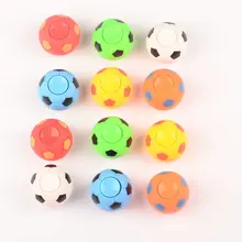 45 мм игрушка-вкладыш смешанные цветные смеси вращающаяся футбольная игрушка автомат гасяпон два юаней Ternary слот машина только Eggshell