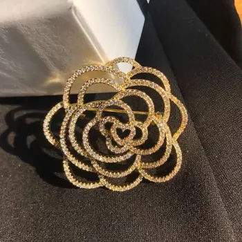 

Classic Design Luxury Camellia Brooch Woman Scarf Decoration Flower Brooches Gift Jewelry
