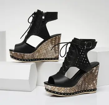 

The new leather 11cm hollowed-out Romanesque sandals for the summer of 2019