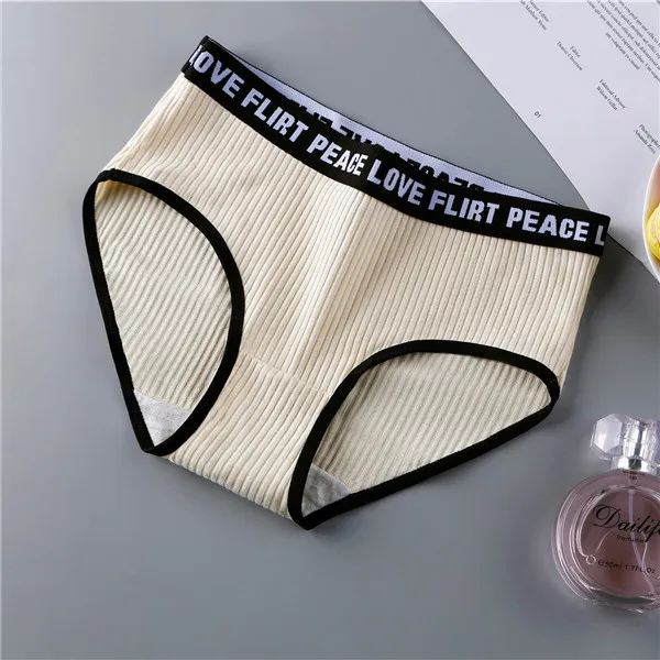 11306813487_176901454