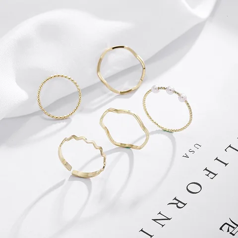 New Ins Aesthetic Colorful Transparent Resin Acrylic Crystal Ring Set For Female Geometric Irregular Ring Jewelry