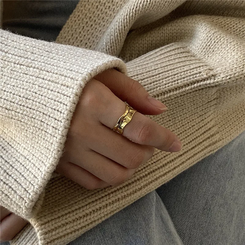 Ring (2)