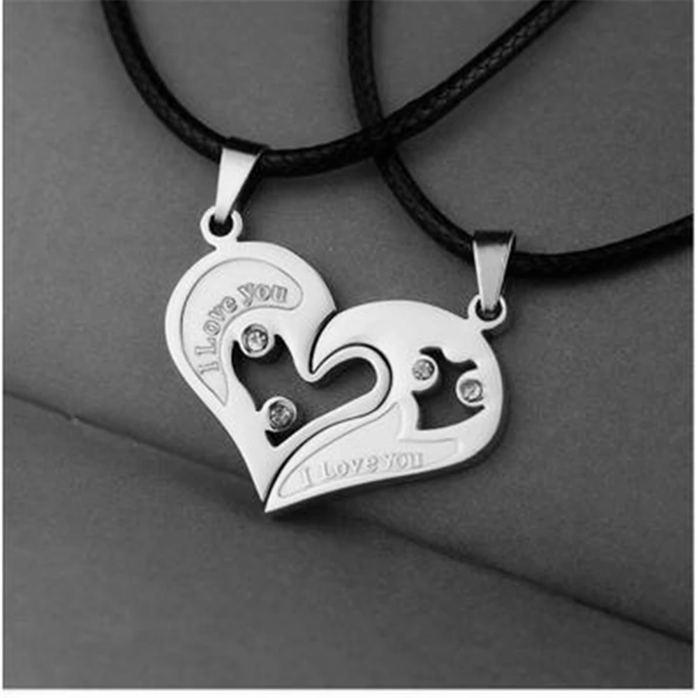 

1 pc 2pc Mens Womens Couple Necklac Love Heart Stitching Pendant Puzzle Matching Two Halves Heart for Lovers Memorial Day Gift