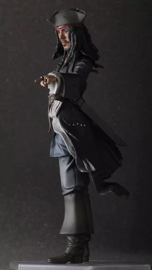 

Pirates Of The Caribbean Crazy Toy Captain Jack Sparrow Figurine Boxed Garage Kit