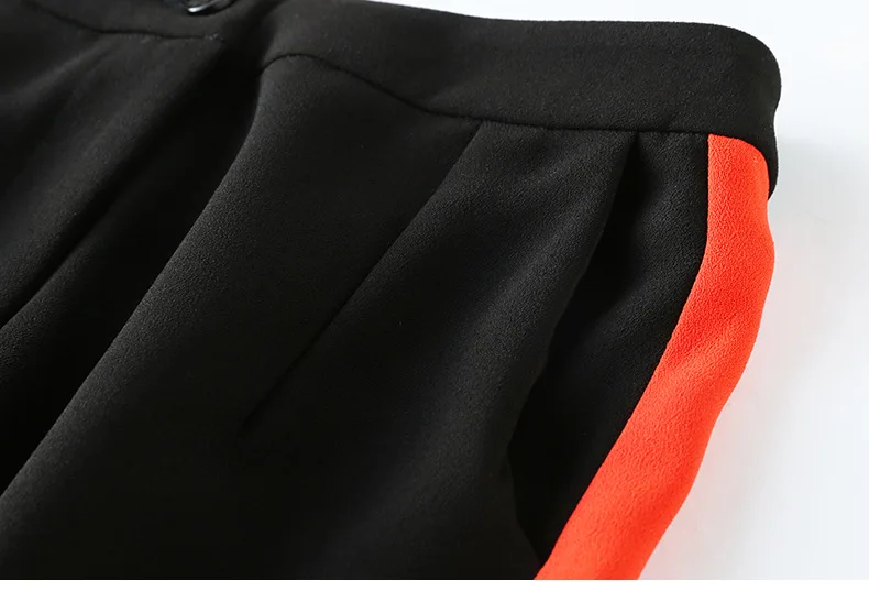 12700646298_2138083848