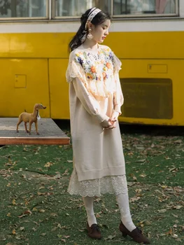 

The new winter heavy manual embroidery lace long restore ancient ways the sweater