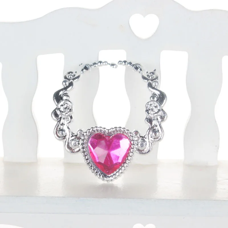 

Barbie Doll Necklace Jewelry Silver a Loaded Suitable 30cm of Barbie Doll Necklace