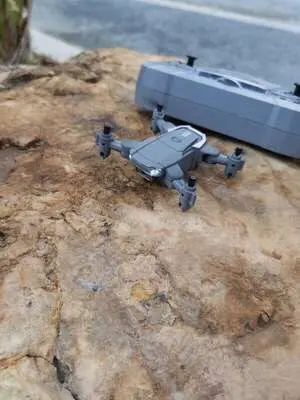 Отзыв о товаре Новая мини-камера KY905 UAV 4K HD может поворачиваться с одной кнопкой складной пульт дистанционного управления Квадрокоптер Профессиональный Дрон от пользователя V***h